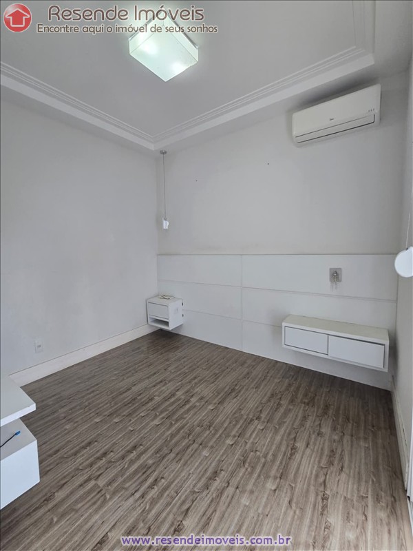 Casa em condomínio para Alugar ou Venda no Morada da Colina em Resende RJ