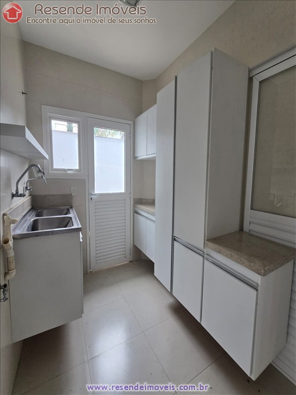 Casa em condomínio para Alugar ou Venda no Morada da Colina em Resende RJ