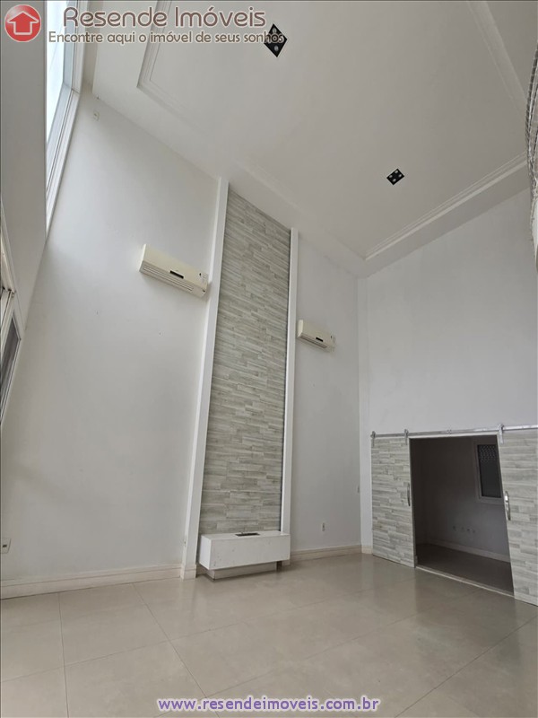 Casa em condomínio para Alugar ou Venda no Morada da Colina em Resende RJ