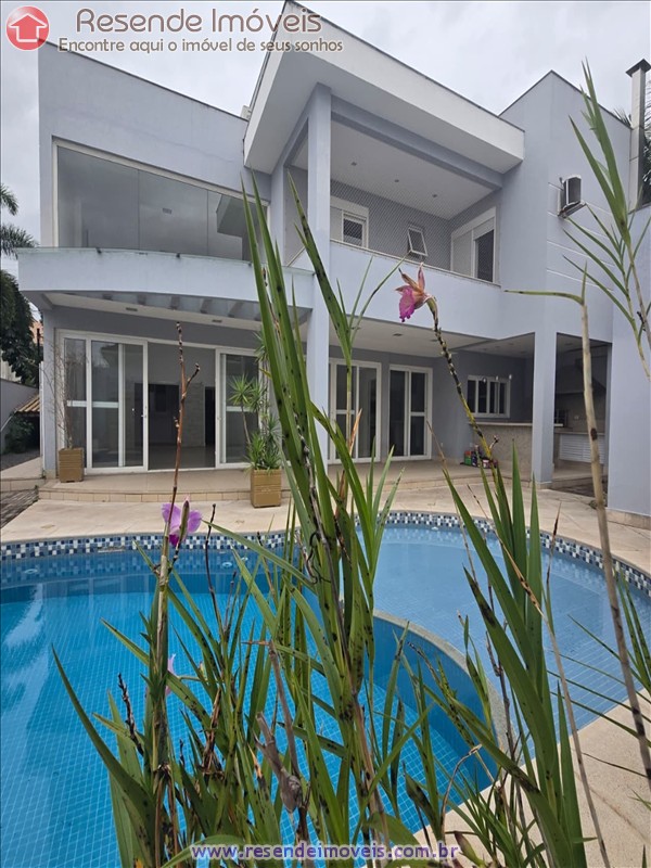 Casa em condomínio para Alugar ou Venda no Morada da Colina em Resende RJ