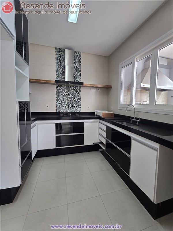 Casa em condomínio para Alugar ou Venda no Morada da Colina em Resende RJ